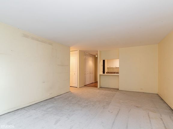 4th image of 535 N Michigan Ave APT 1406