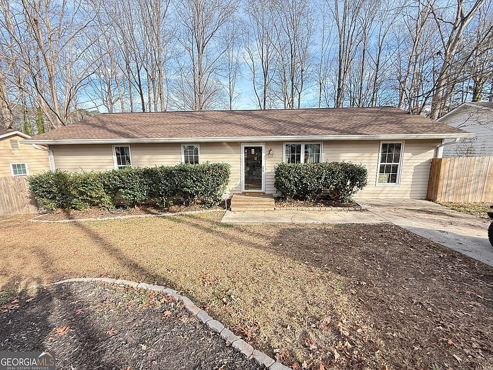 1st image of 414 Hemlock Dr