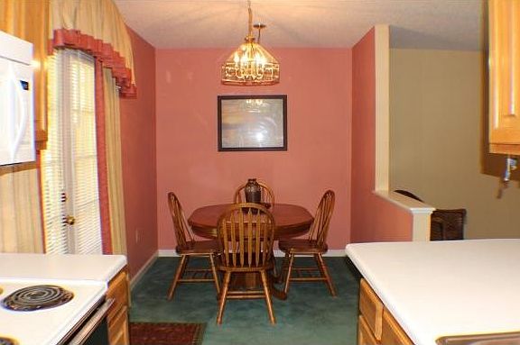 5th image of 501 Milton Ct