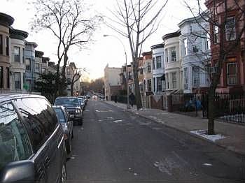 2nd image of 989 Lincoln Pl