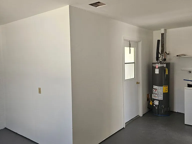 10010 W Andover Ave — Photo 18