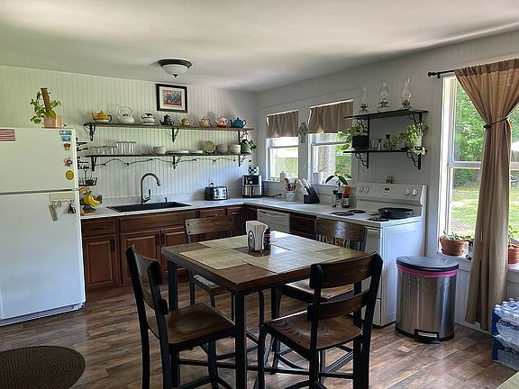 5th image of 22245 Bell Lake Rd