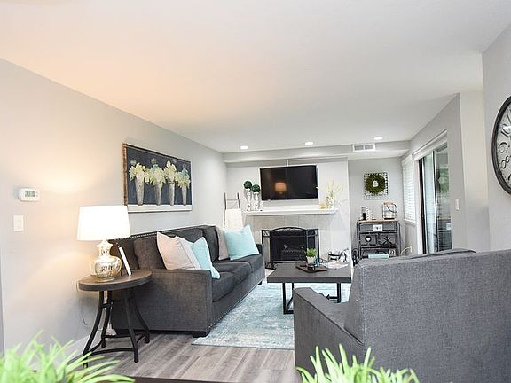 4th image of 3542 Halifax Sq SE APT 7
