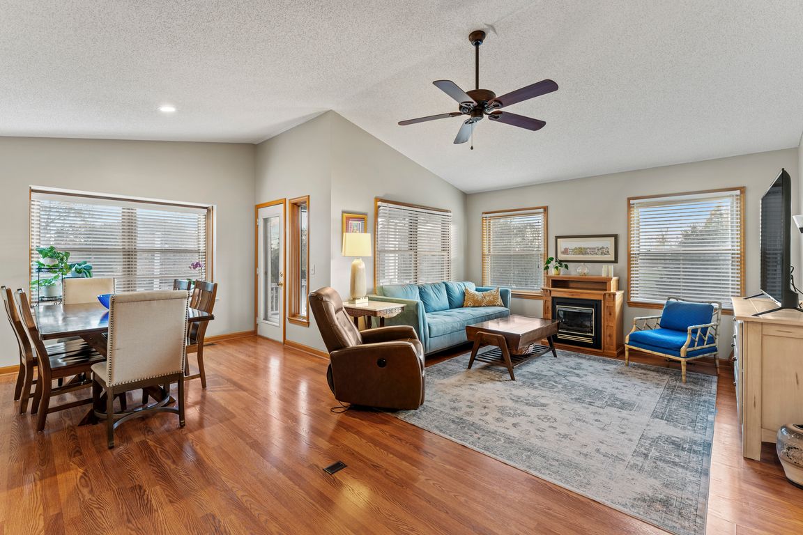 next background image