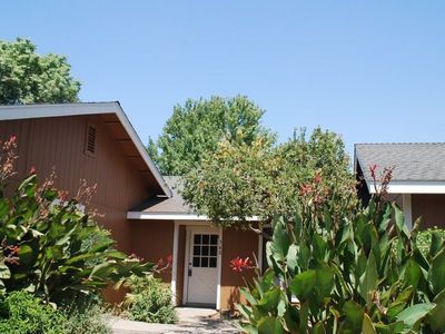 348 N Crenshaw Rd, Visalia, CA, 93291