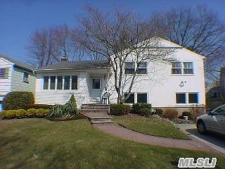 1st image of 583 Wagstaff Dr