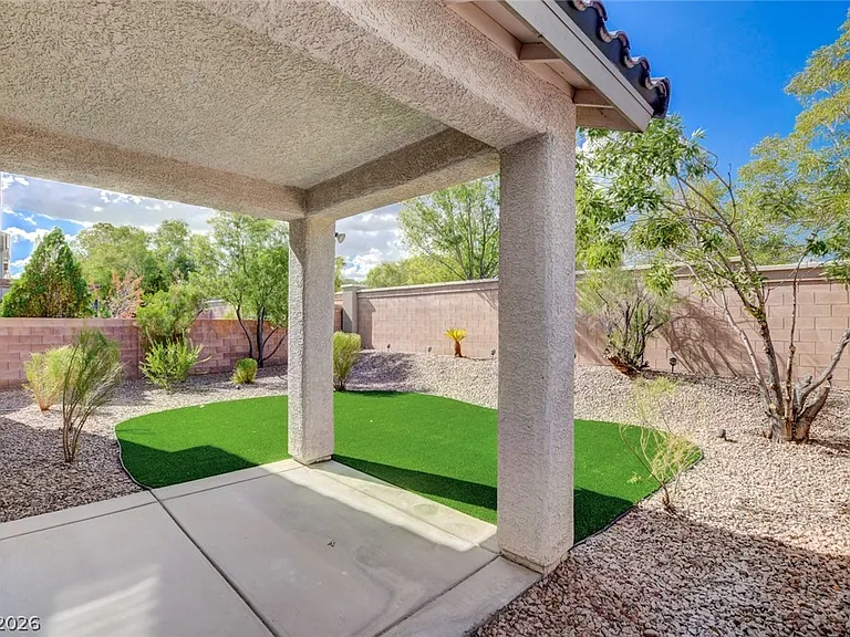 10808 Wallflower Ave — Photo 50