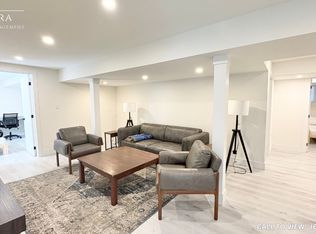 608 Whistler Dr #2, Oshawa, ON L1J8K2