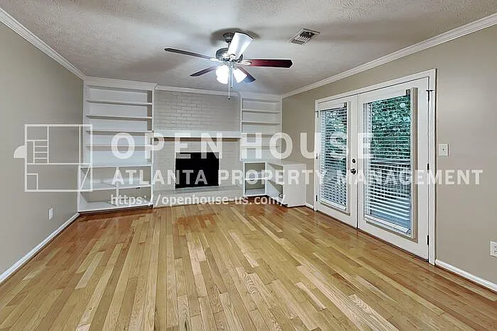 4 bed, 2.5 bath, 2164 sqft, $2,975 — Photo 3