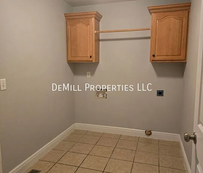 3144 W Melbourne St — Photo 9