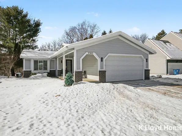3345 Brook Trl SE, Grand Rapids, MI 49508
