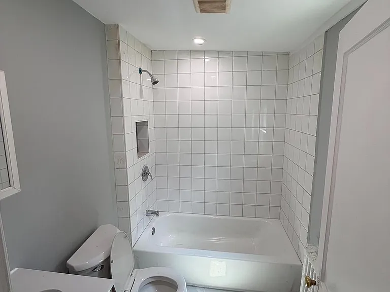 2104 S 65th St — Photo 9