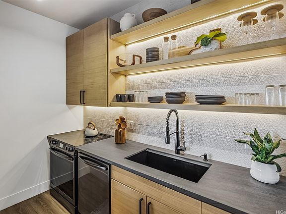 2nd image of 1778 Ala Moana Blvd APT 1001