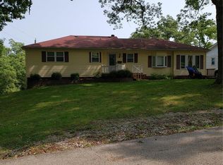 3 Fair Oaks Dr, Hannibal, MO 63401