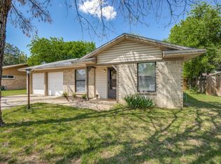 907 Kings Row, Denton, TX 76209