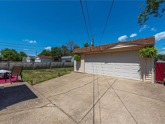 3rd image of 13305 Oakview Blvd