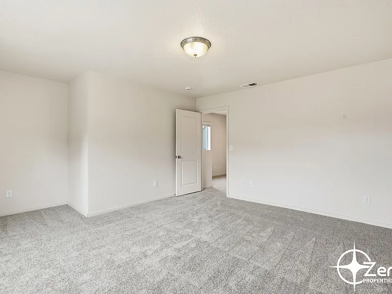1400 NE 85th Way — Photo 14