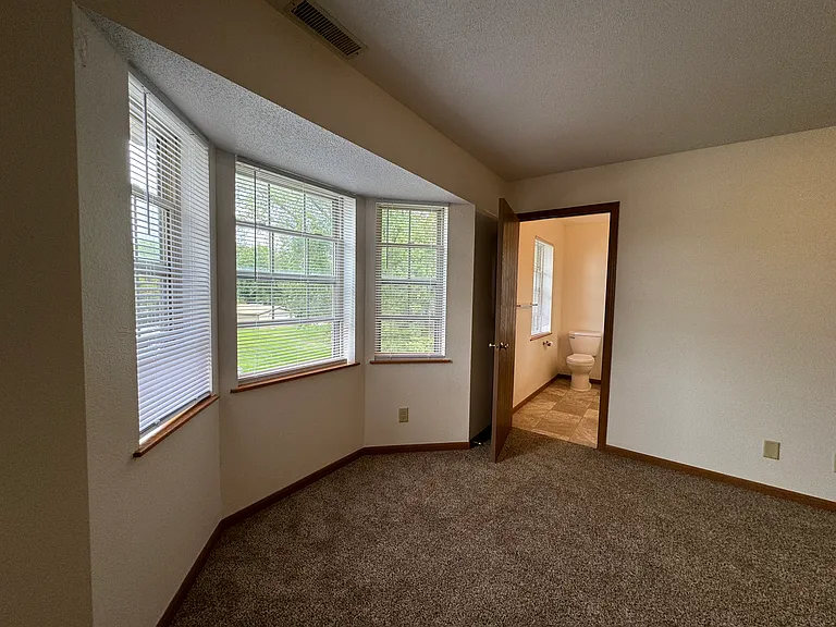 170 W Pioneer Rd #208 — Photo 10