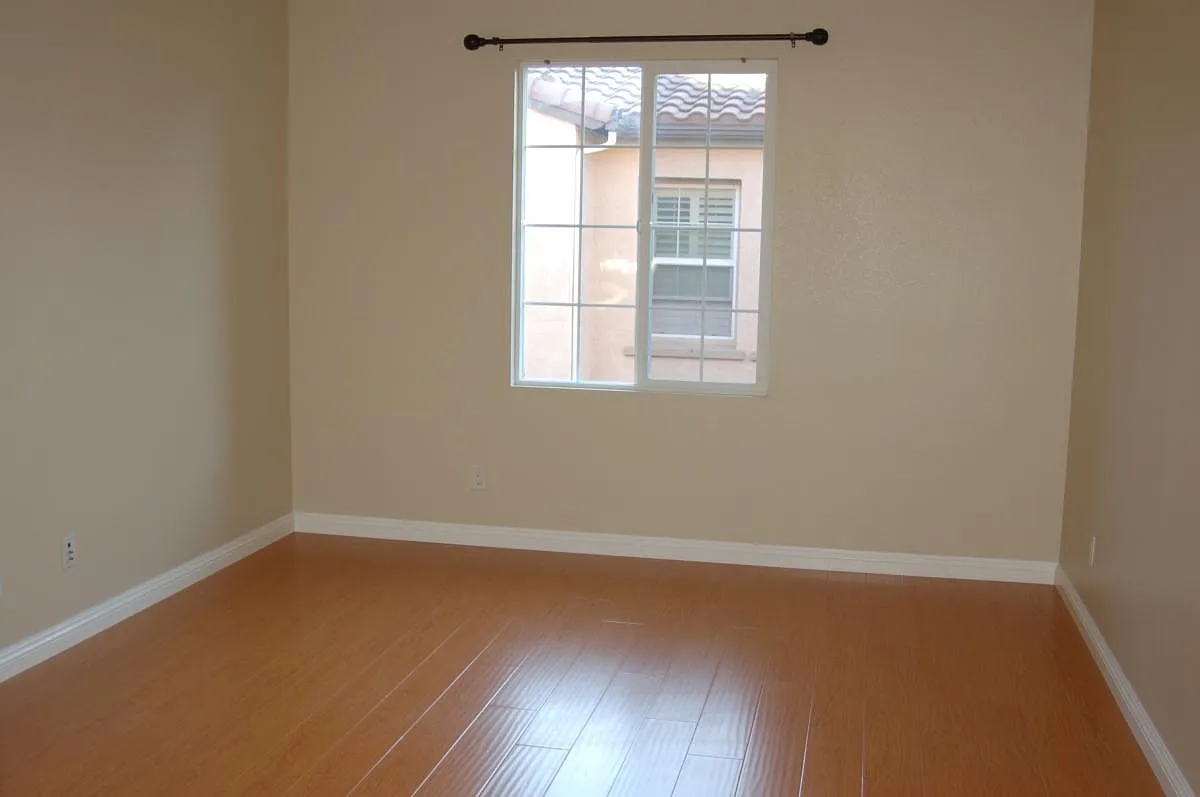 3 bed, 2.5 bath, 1478 sqft, $4,500 — Photo 4