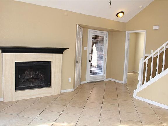 3rd image of 133 Hunter Dr