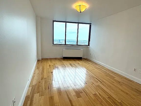 5th image of 474 48th Ave APT 31G