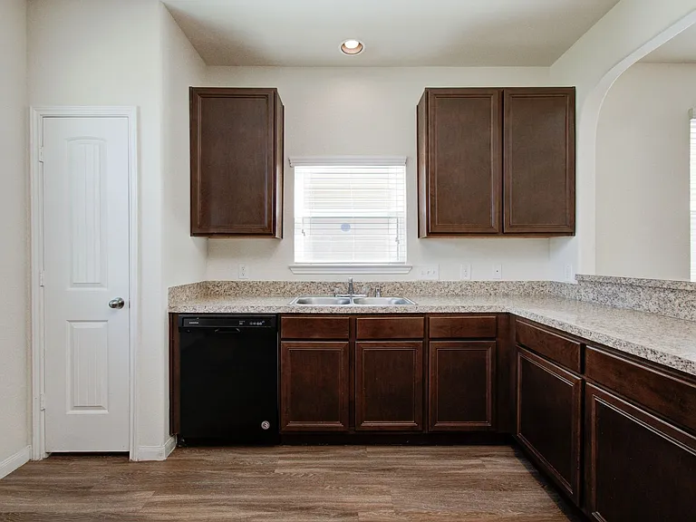 10410 Solitude Way — Photo 18