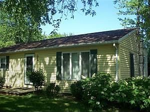 1st image of 252 N Meadowbrook Dr