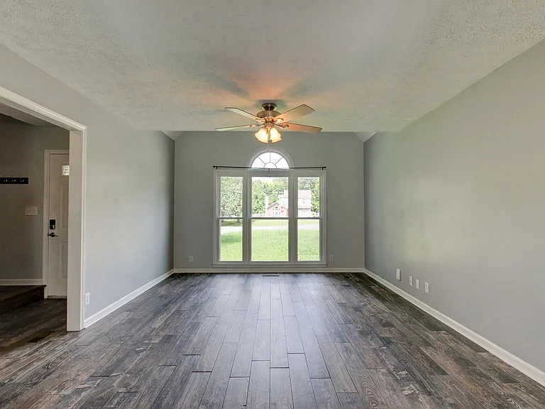 180 Kings Deer Dr — Photo 51