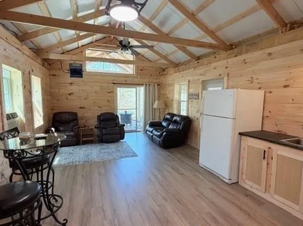 22775 Clifty Shores Rd, Dawson Springs, KY 42408