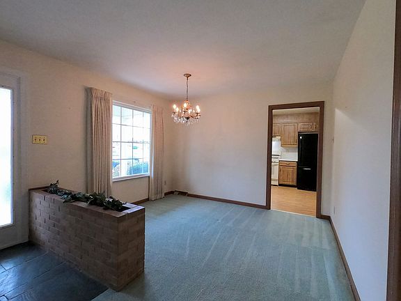 4th image of 7533 Jessilee Dr