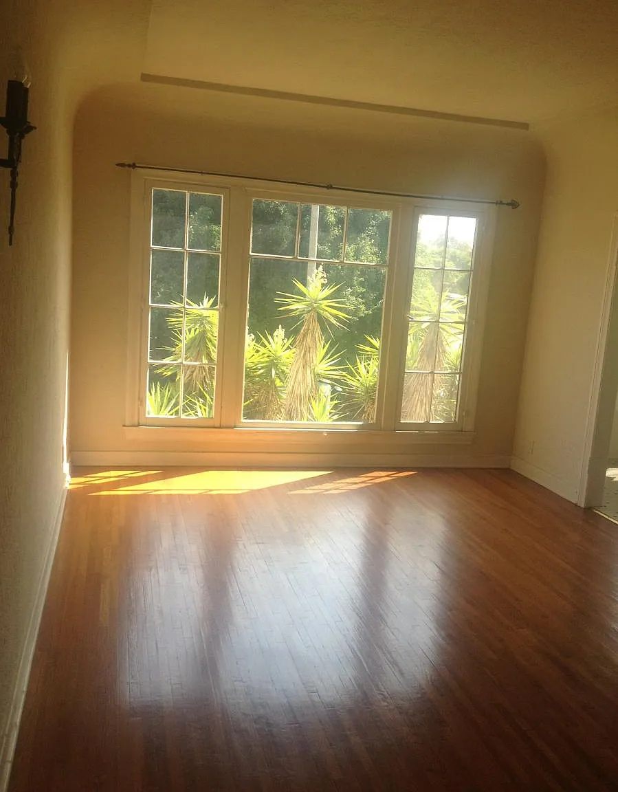 937 S Spaulding Avenue — Photo 2