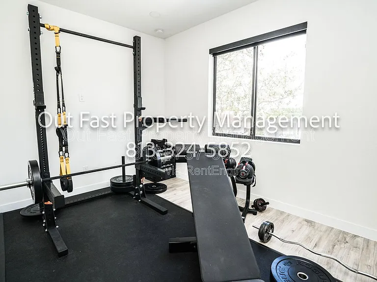 7519 N Coolidge Ave — Photo 45