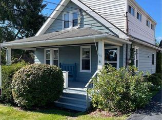 942 Beaver Grade Rd, Coraopolis, PA 15108