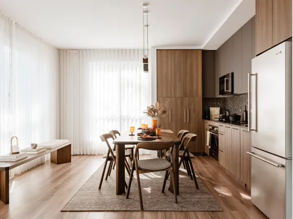 2380 Emery Ct #213, North Vancouver, BC V7J 0E5