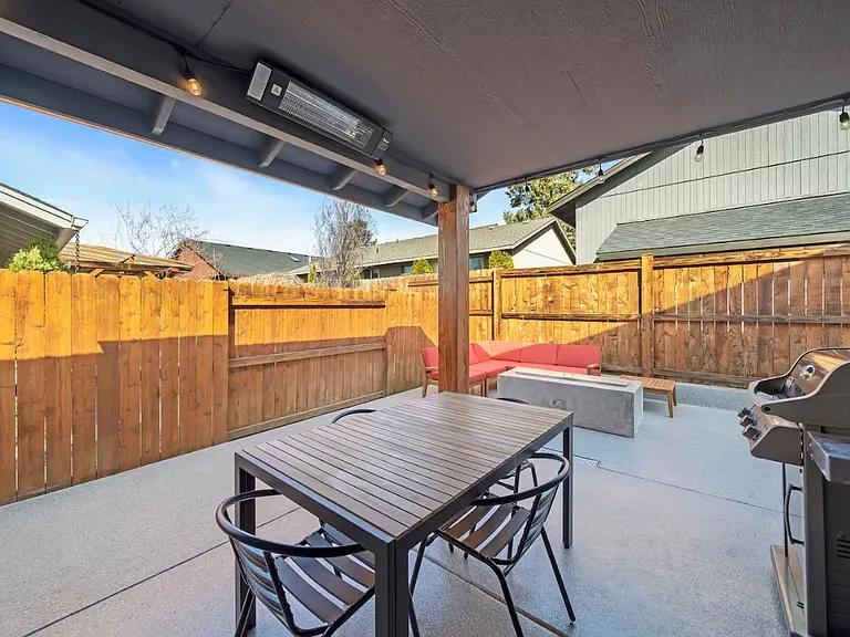 20577 Prospector Loop — Photo 22