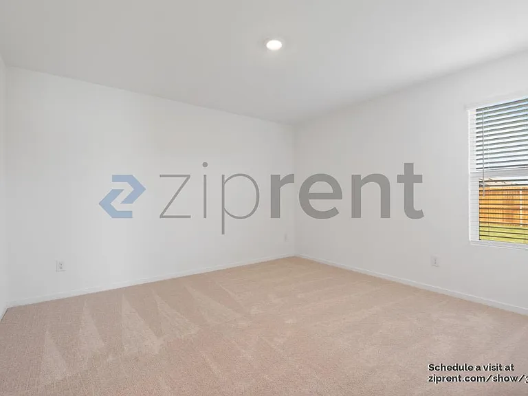 6739 Fairview Ave — Photo 5