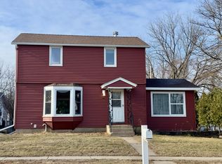 103 Central Ave N, Dodge Center, MN 55927