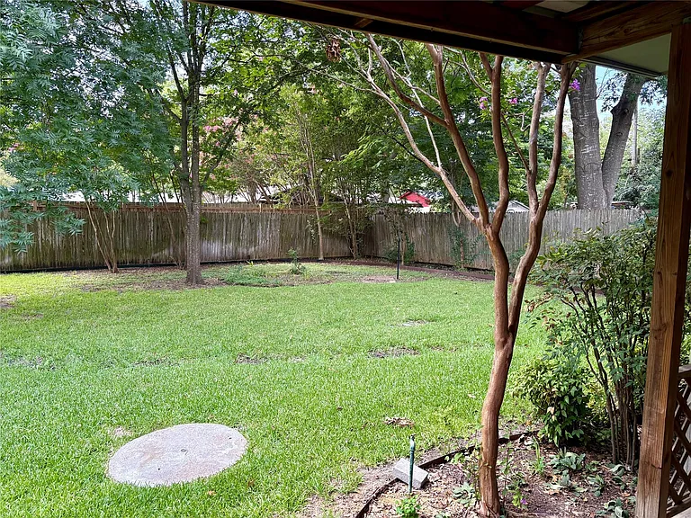 208 Pensacola Ave — Photo 16