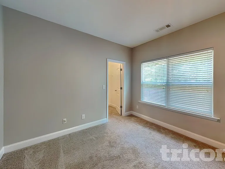 115 Orchard Ln — Photo 19