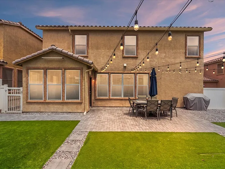 1213 Earth Ct — Photo 23