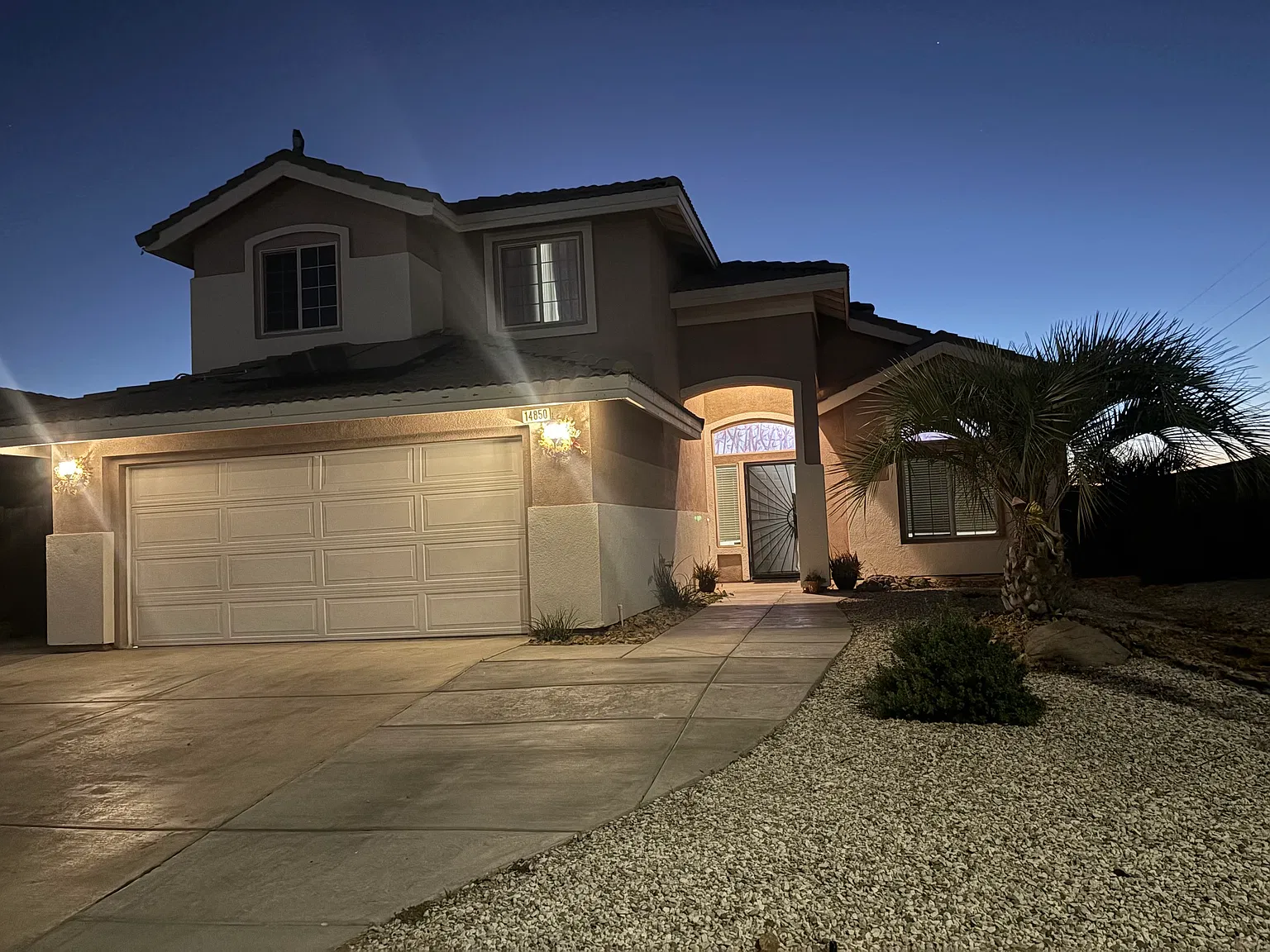 5 bed, 2202 sqft, $3,200 — Photo 3