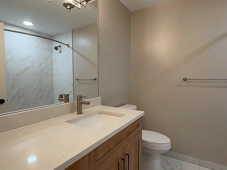 Prentiss Pointe Apartments — Photo 336