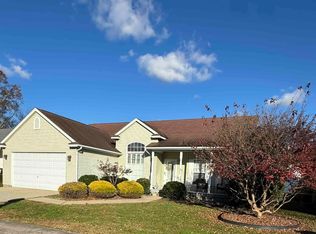 4 Childers Ct, Barboursville, WV 25504