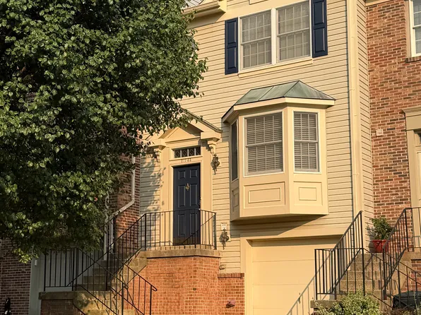 21763 Leatherleaf Cir, Sterling, VA 20164