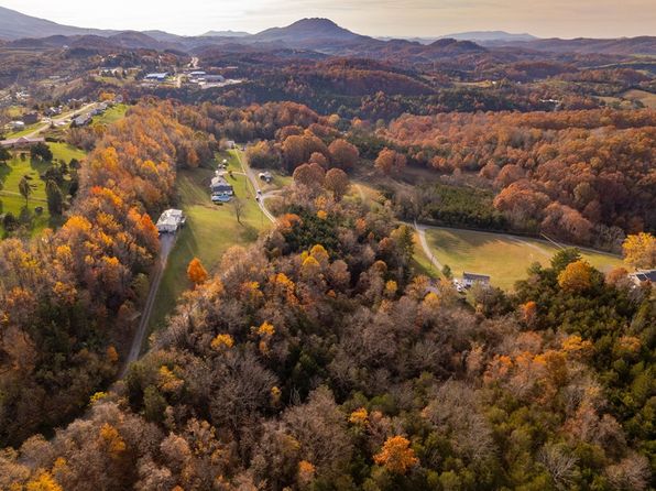 Kennedy Dr, Pounding Mill, VA 24637
