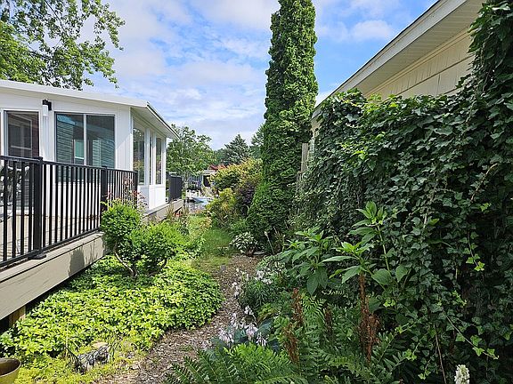 3rd image of 2720 S Tamarac Dr #294