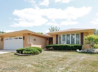 8217 Sawyer Rd, Darien, IL 60561