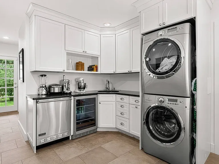 1280 Town Line Rd — Photo 13