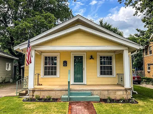 229 W 10th Ave, Bristow, OK 74010