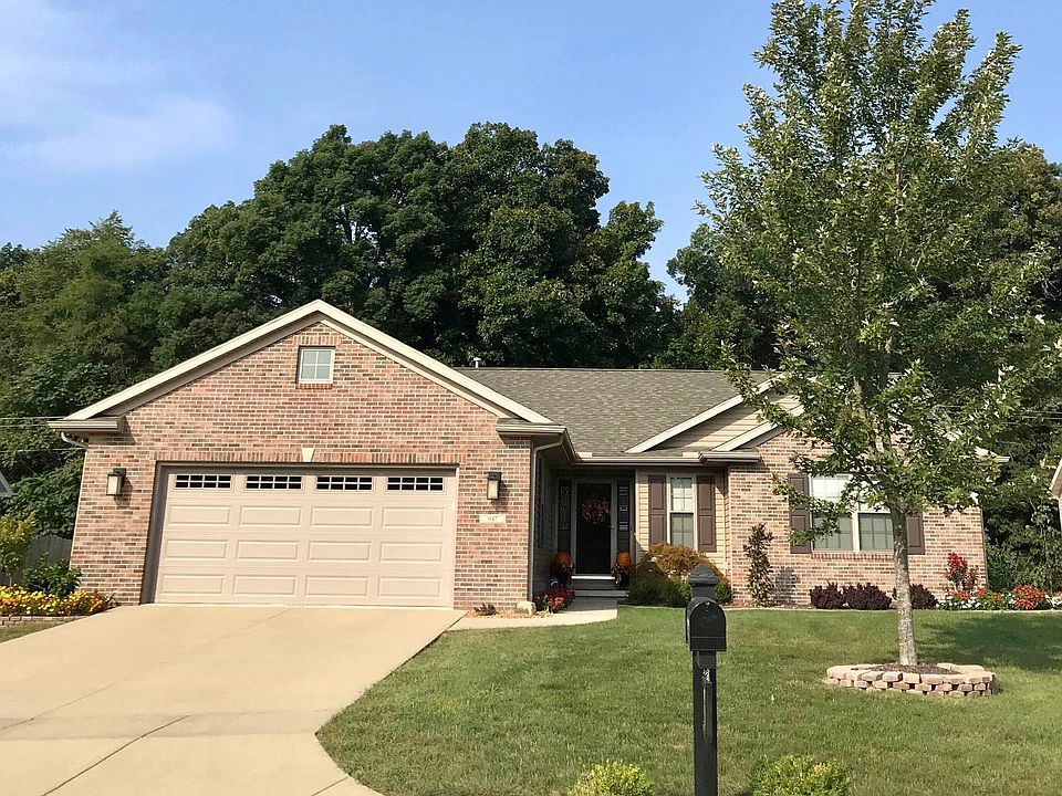 1st image of 947 Briarwood Ct